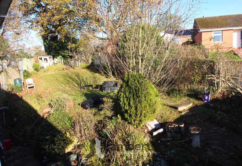 Wychwood Drive, Hunt End, Redditch