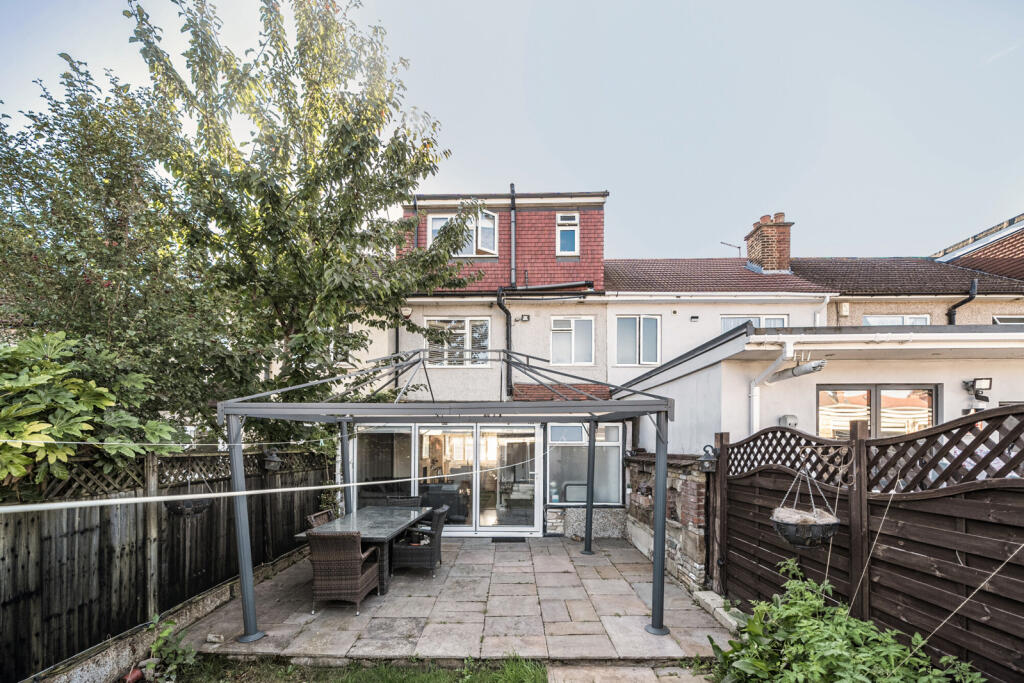 1357317-10-68cd8c...