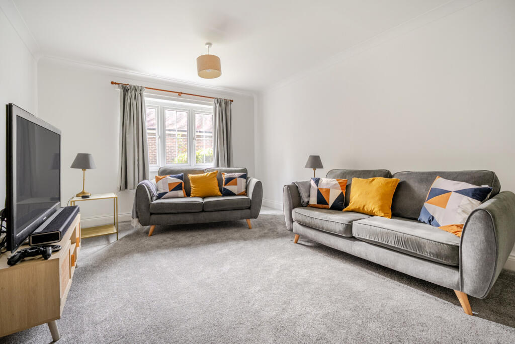 1374258-10-6908b5...