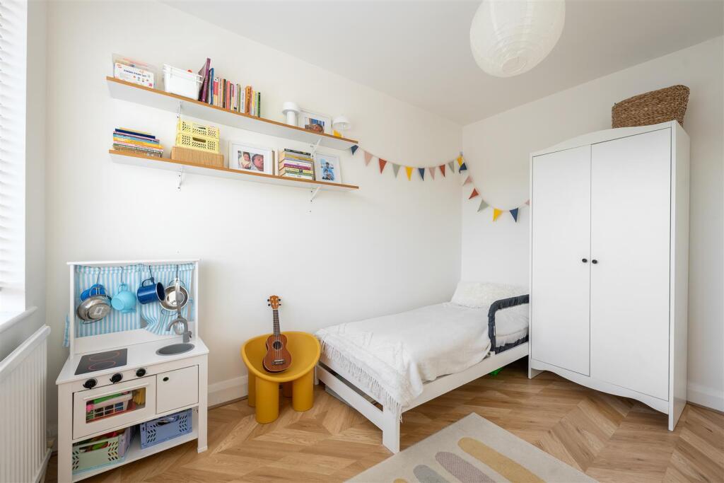Second-Bedroom-3.jpg