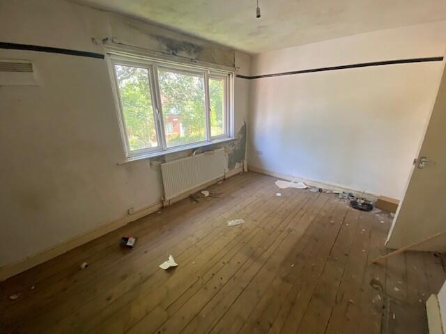 BEDROOM ONE T202508041628.jpg