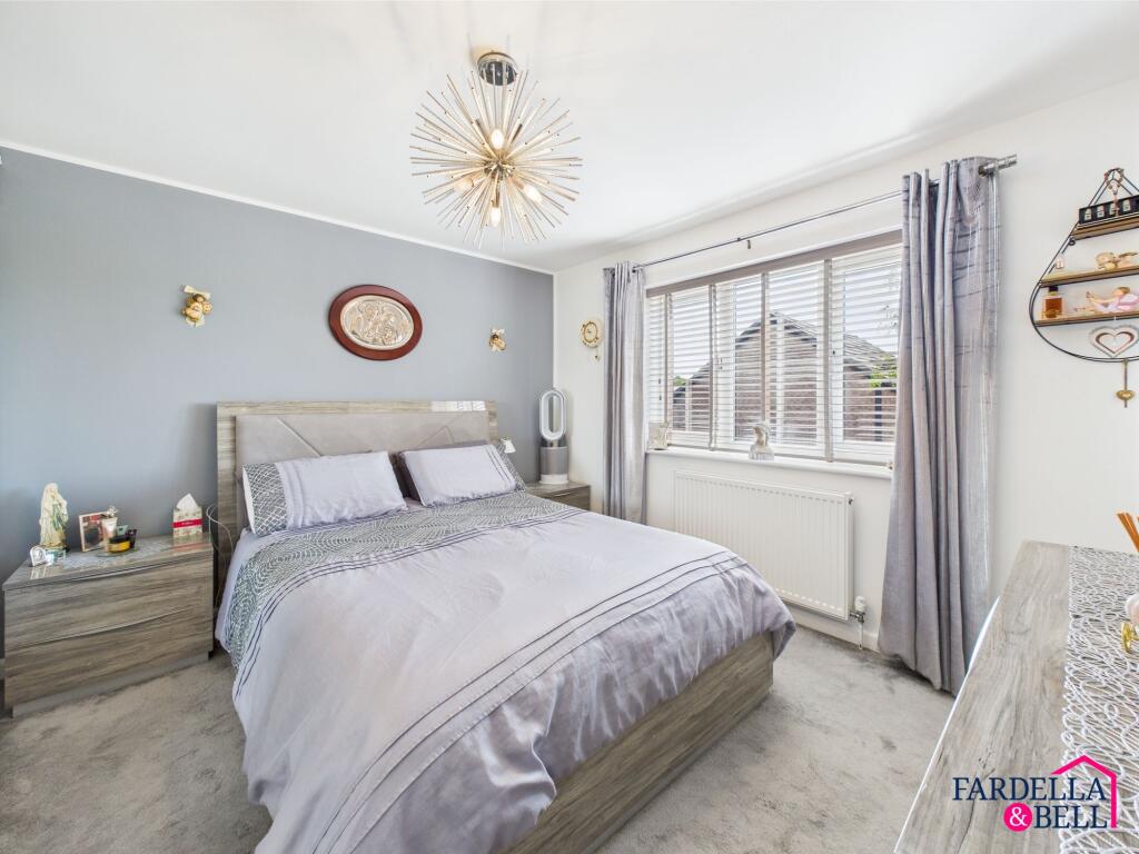 Master Bedroom with En-Suite