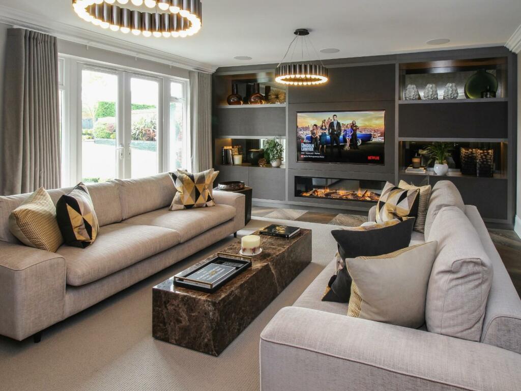 10 Lounge-1.jpg