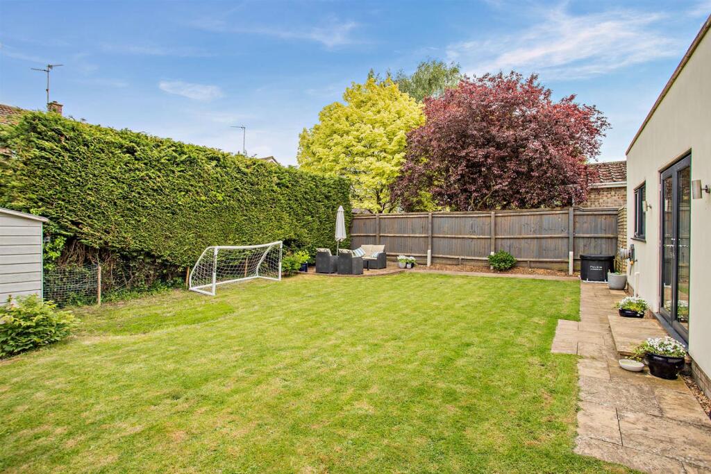 8646988-exterior06-8