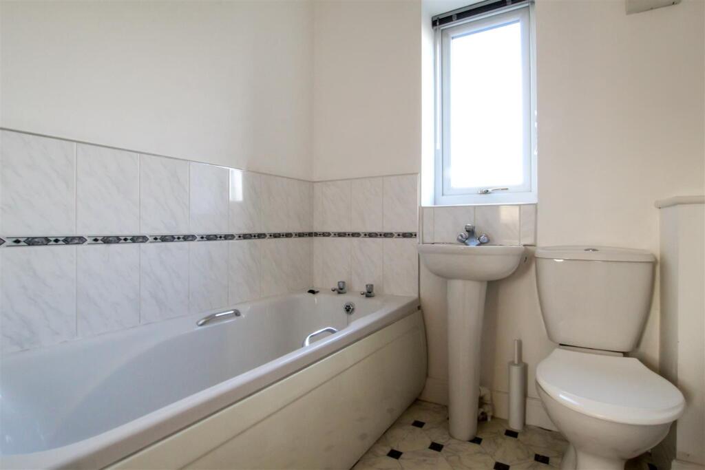 Ensuite-2.jpg