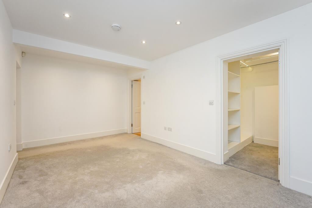 Flat 11, 15 Onslow G