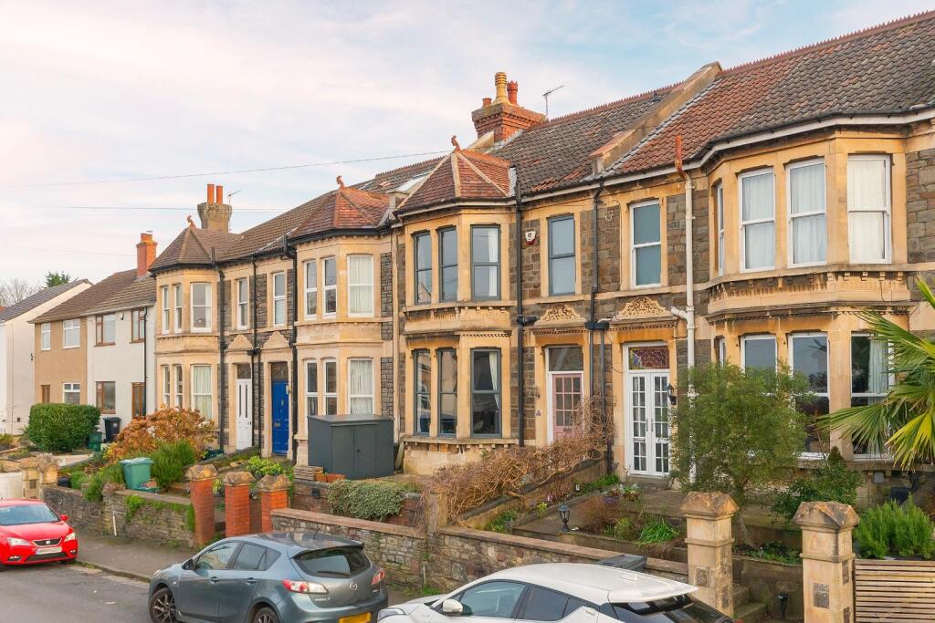 0R5RKE - External A.jpg