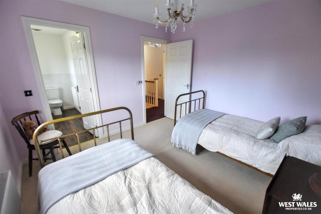 3 - 2025-12-13T103353.385.jpg