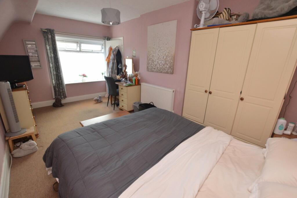 Bedroom 1 (Flat)
