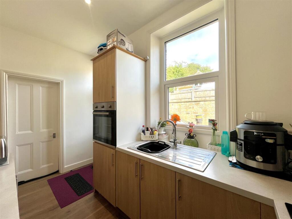 Bramleys Estate Agents - Thorn View - Elland (2).j