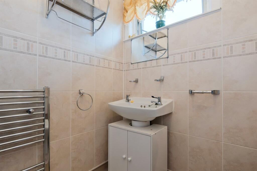 030-35 Greenfield Road, Carluke, ML85DA.jpg