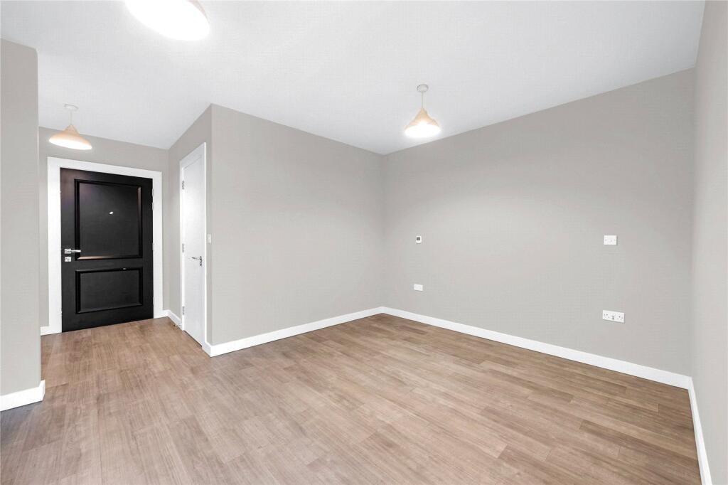 Studio Room