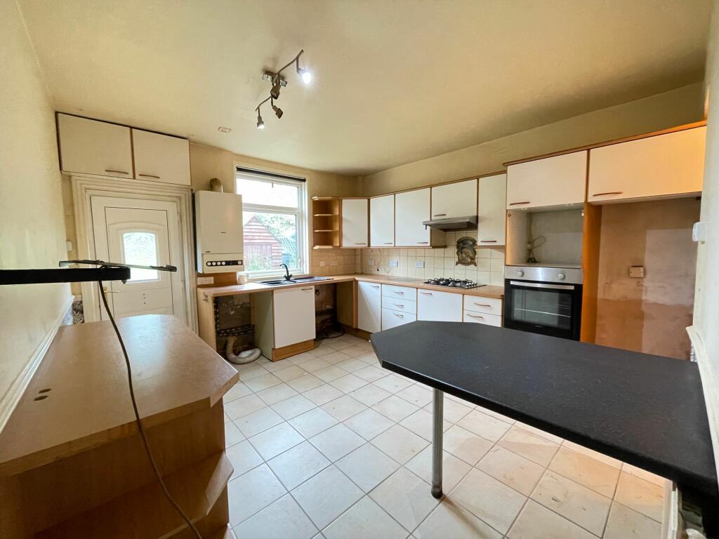 BREAKFAST KITCHEN