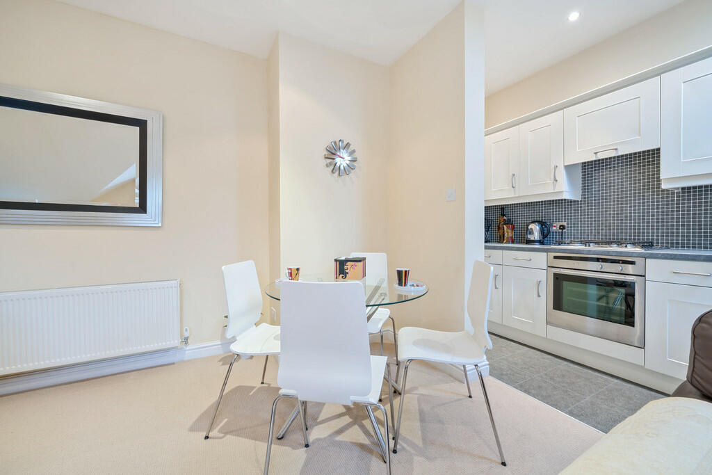 Open Plan Lounge/...
