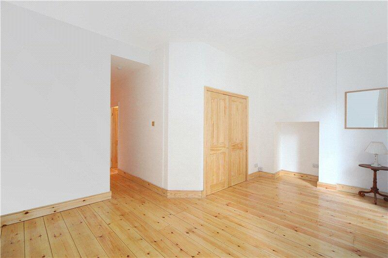 Studio Room