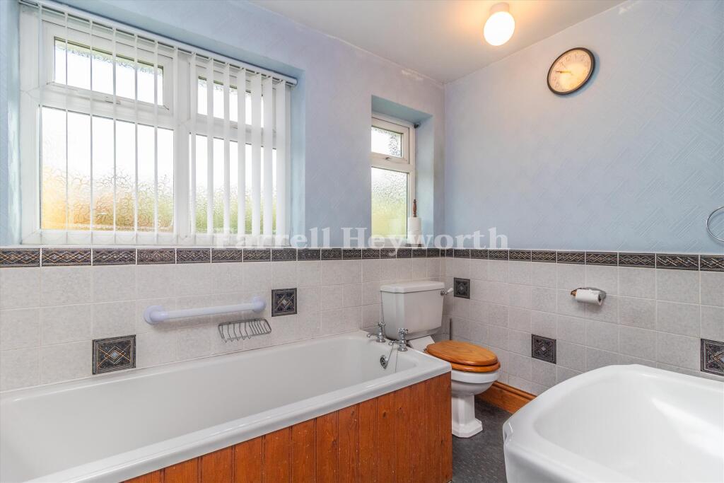 Bathroom image 2