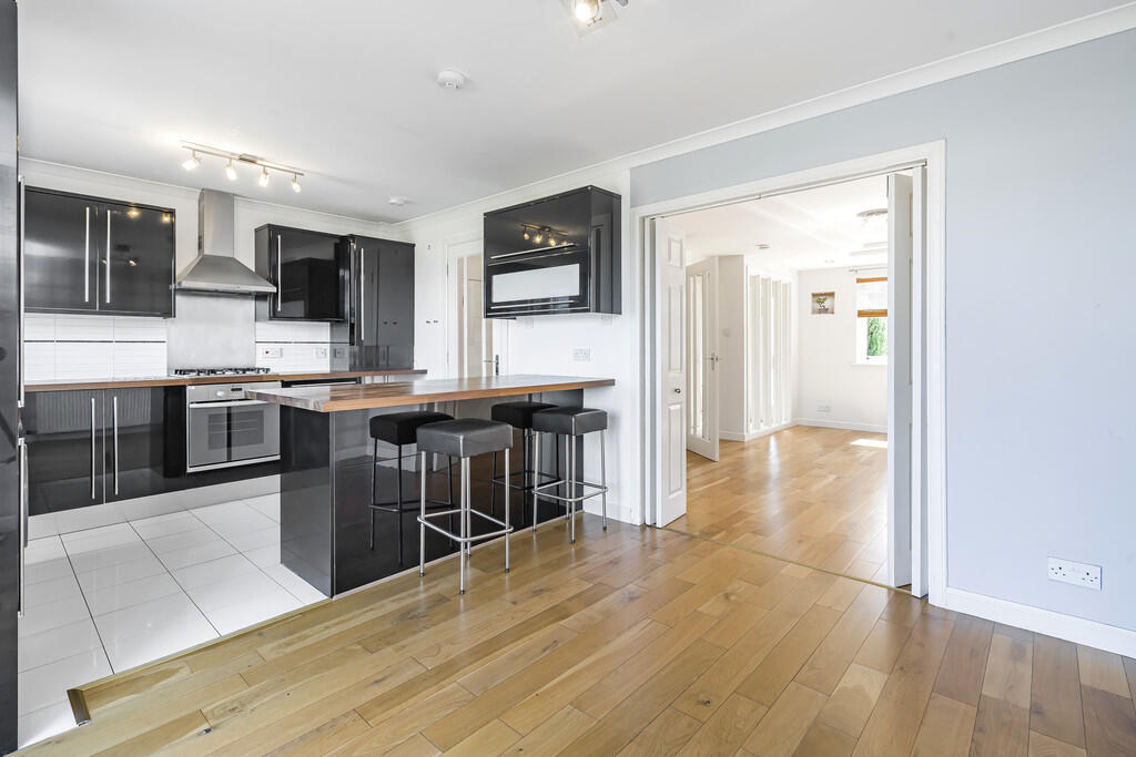 8 Glenisla Court,...