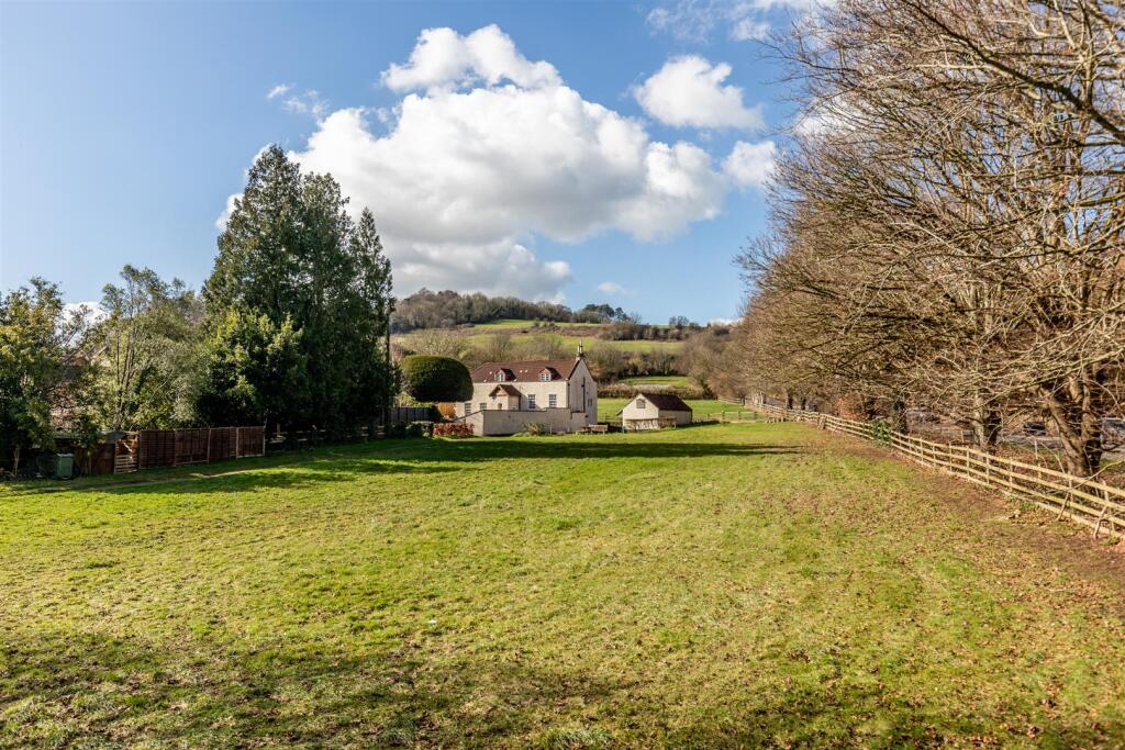 Chapel Cottage, Long Ashton Grounds 3.jpg