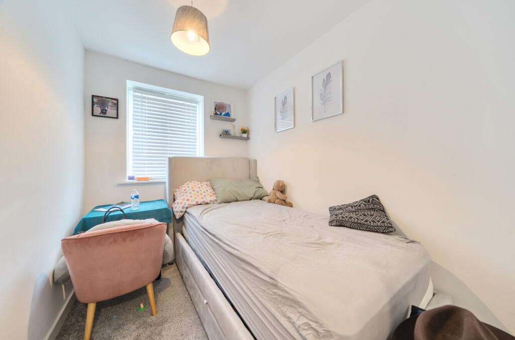 1320331-7-686b943...