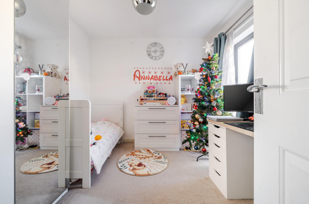 1386925-6-69300d5...