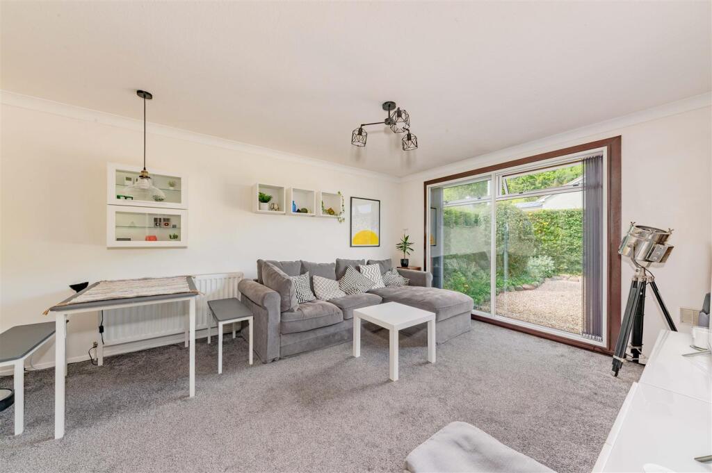 27 Hillview Road Balmullo-1.JPG