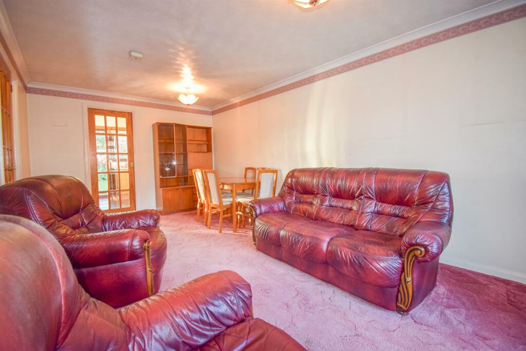 LOUNGE-DINING ROOM-2.jpg