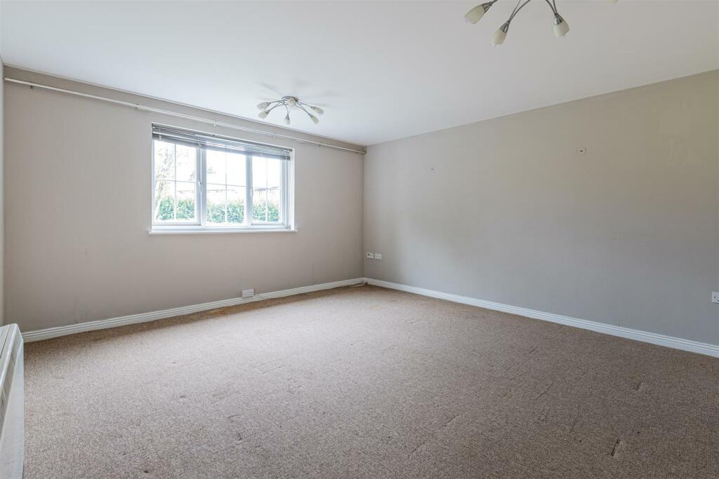 Marle Close 24-3.jpg