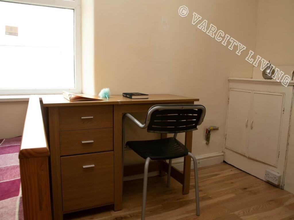 41HillStreet_Bedroom1_4.jpg