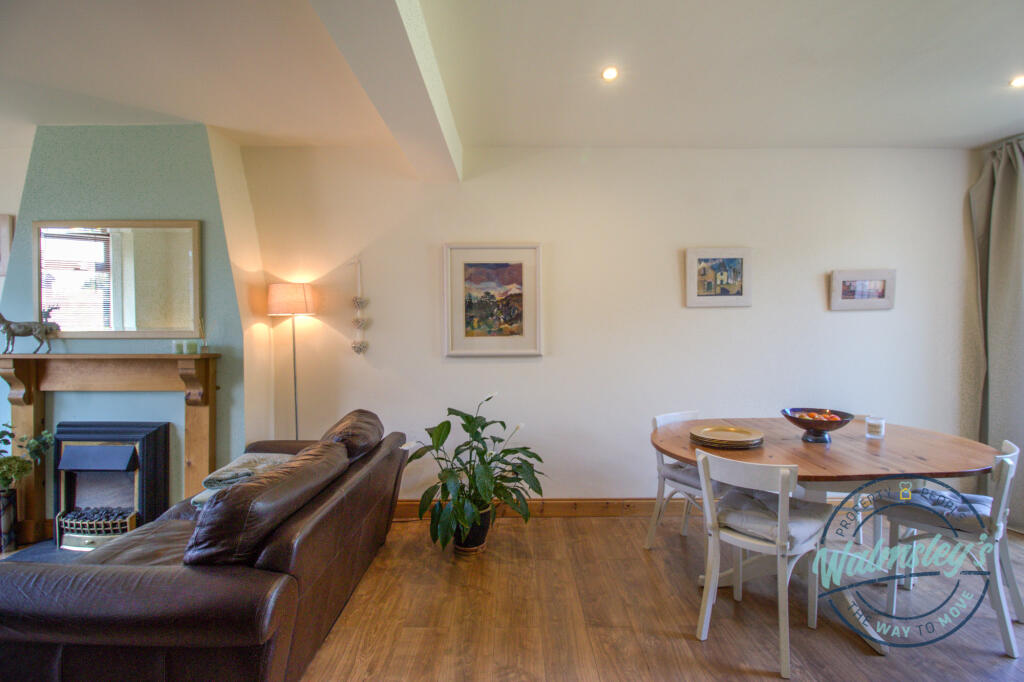 Sittinhg &amp; dining room