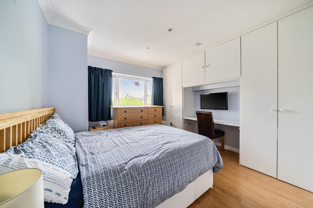 1348903-14-68b975...