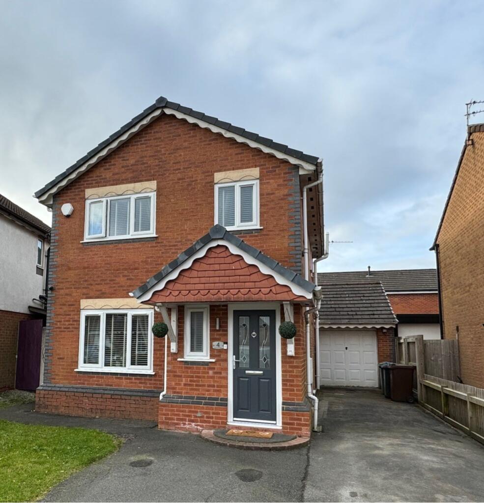 3 Bedroom Detached House For Sale