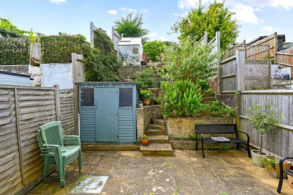 Dean Gardens BN41 (20).jpg