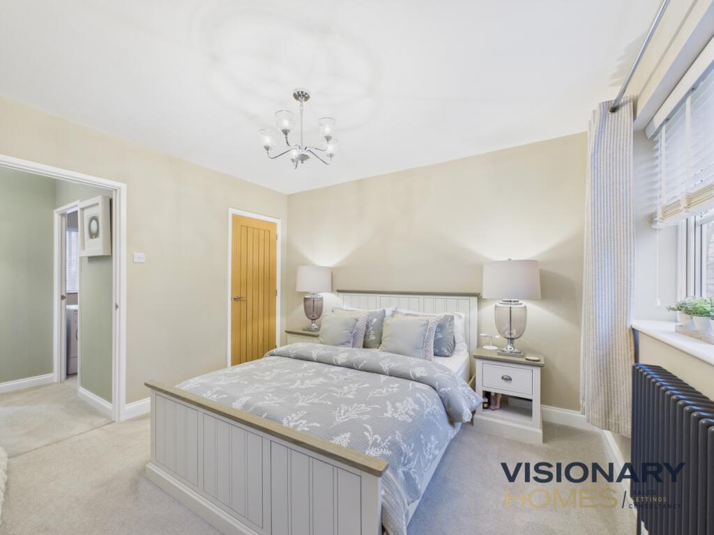 CAM03522G0-PR0238-STILL027