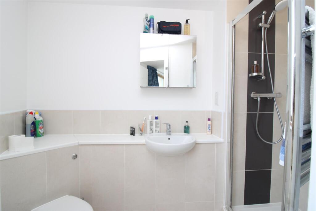 En-suite Bathroom
