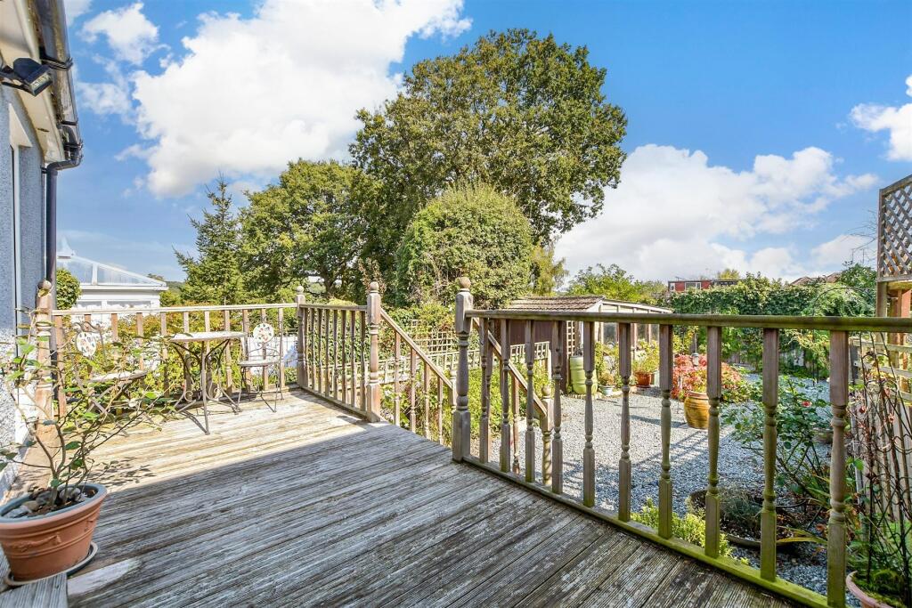 Patio / Decking