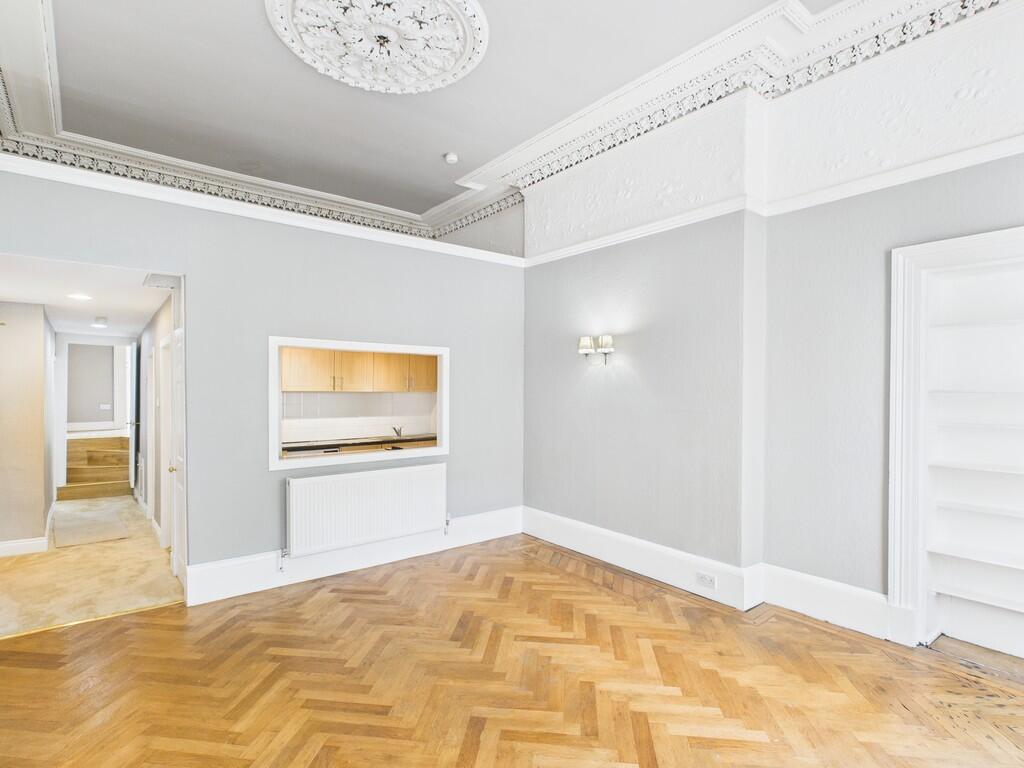 CAM05526G0-PR0033...