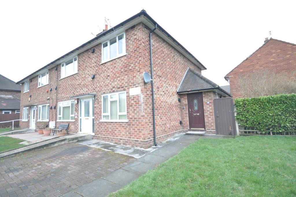 Lowfields Avenue, CH62 9BG