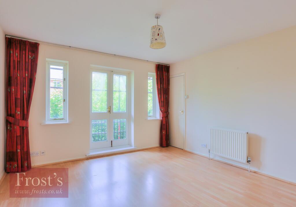 4 Greenwich Court-10