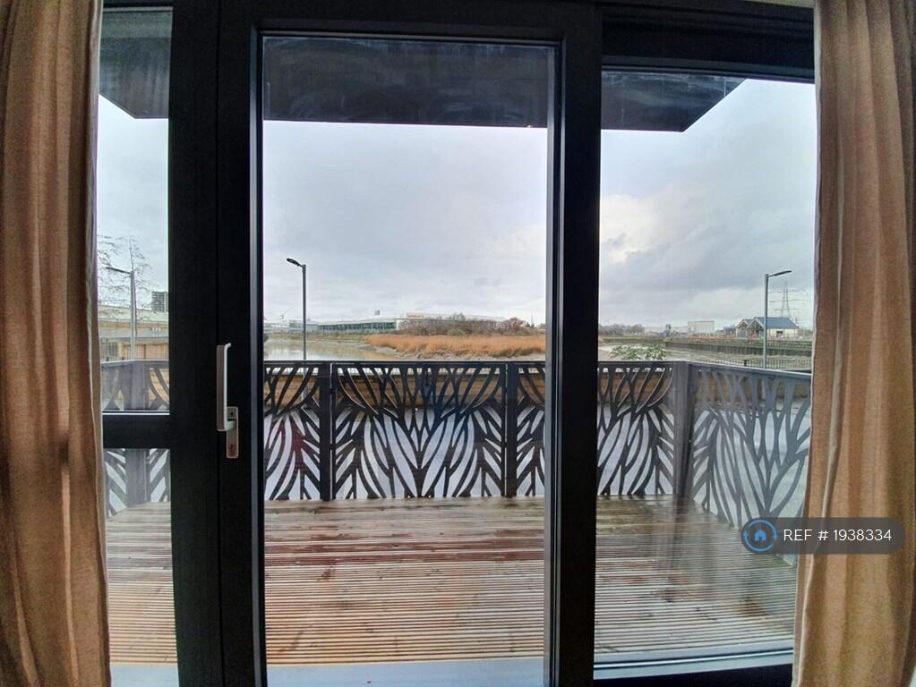 Sliding Door Windows To Terrace/ Balcony