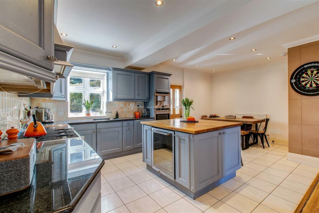 Holybush Road, Cyncoed, HernCrabtree (31).jpg