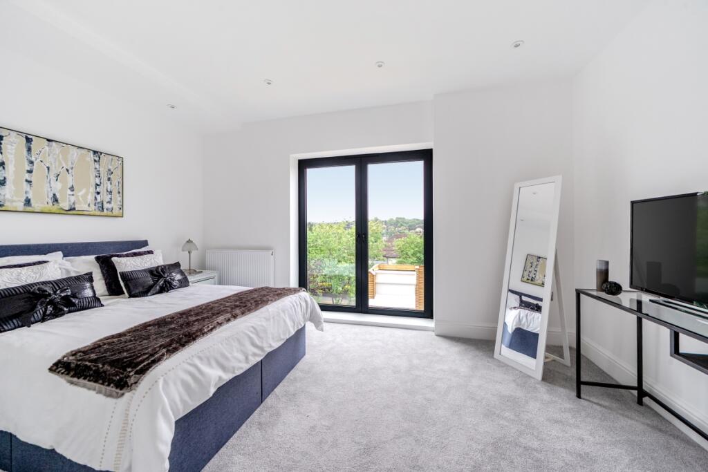 1294965-17-682628...