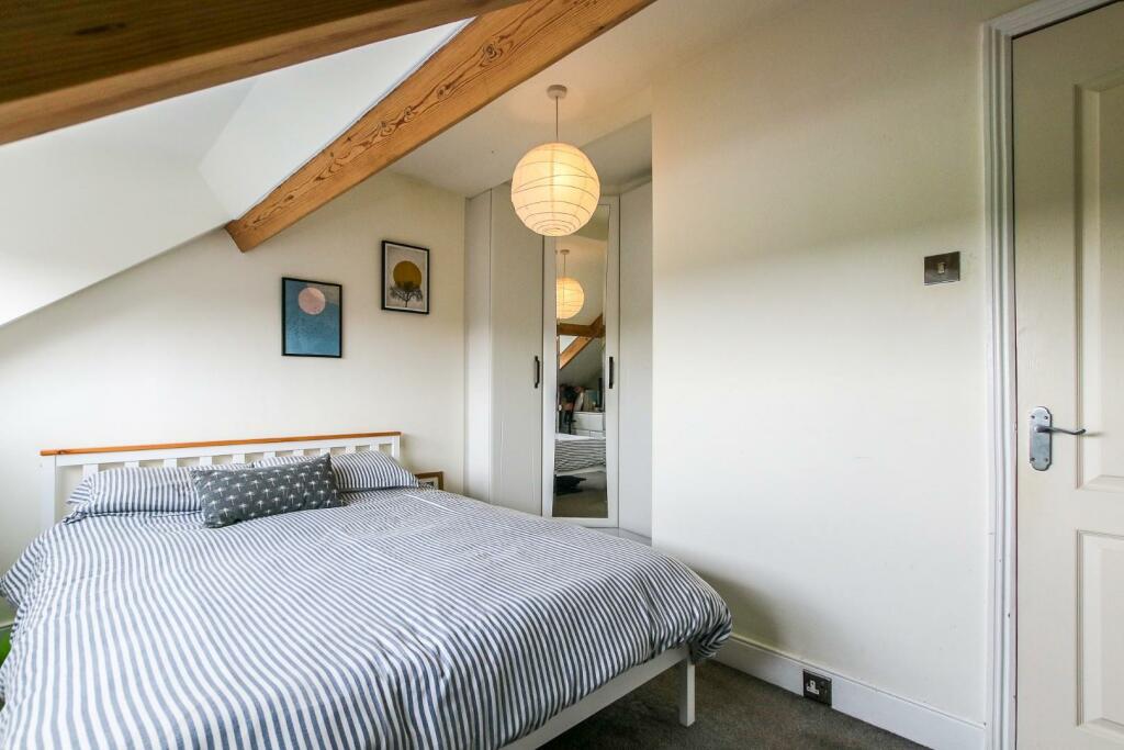 Main bedroom3.jpg