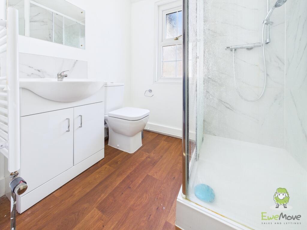 CAM01543G0-PR0148-STILL033