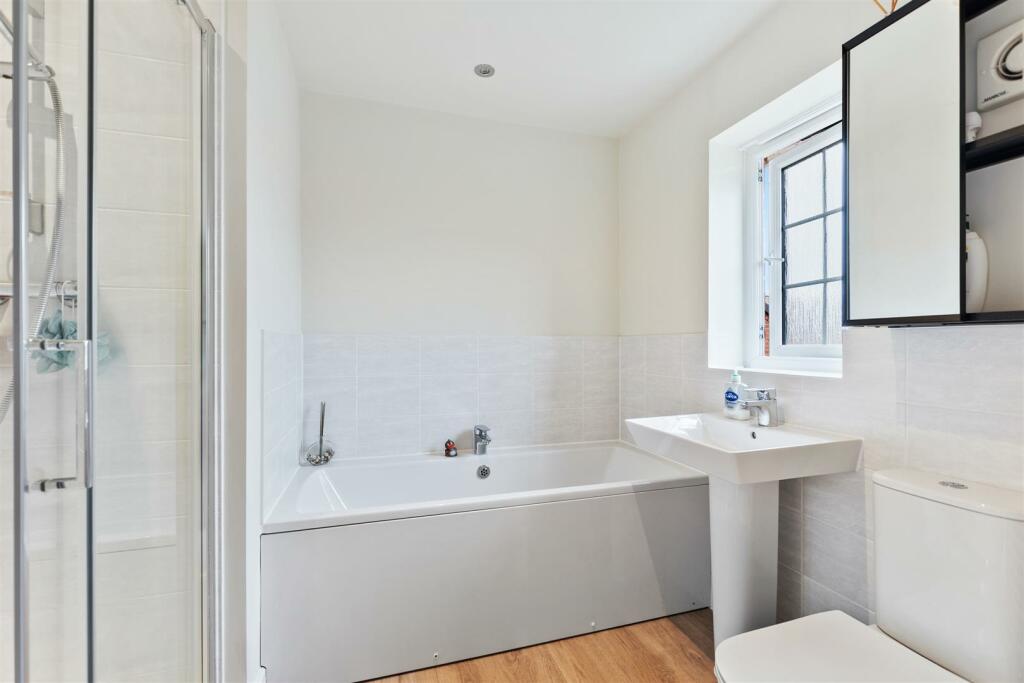 23KingfisherRd23.jpg
