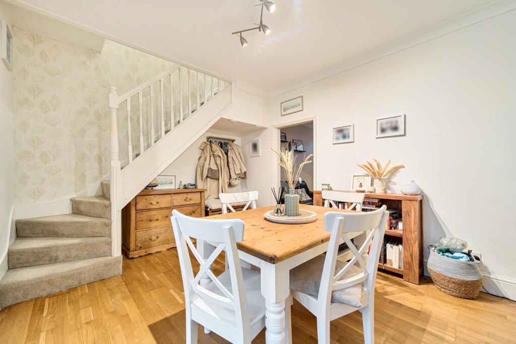 2nd view DINING ROOM.jpg