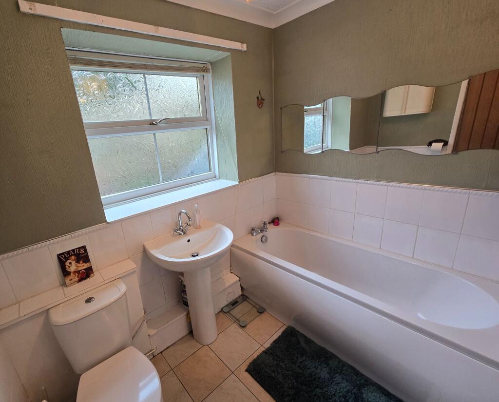 Ground Floor Bathroom