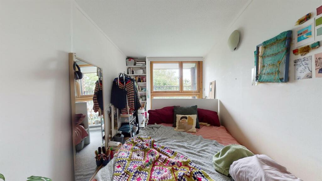 23BWbedroom3.jpg