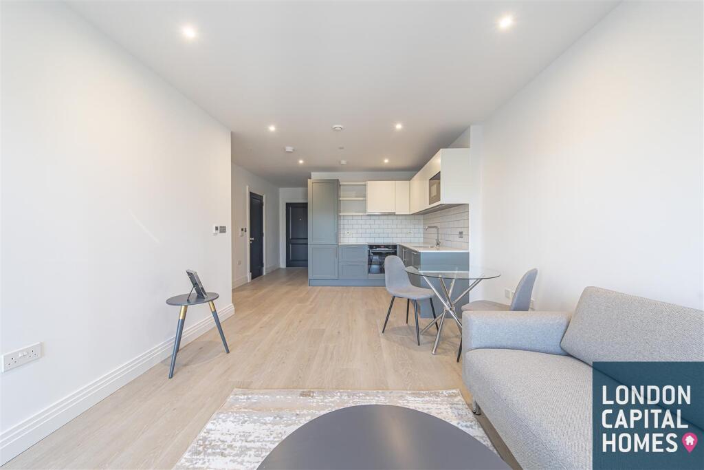 E74A3732-HDR.jpg