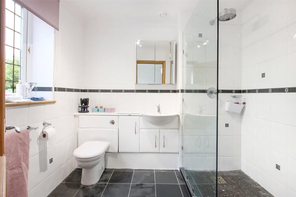 En Suite Shower Room