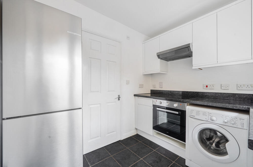 1375465-23-690b61...